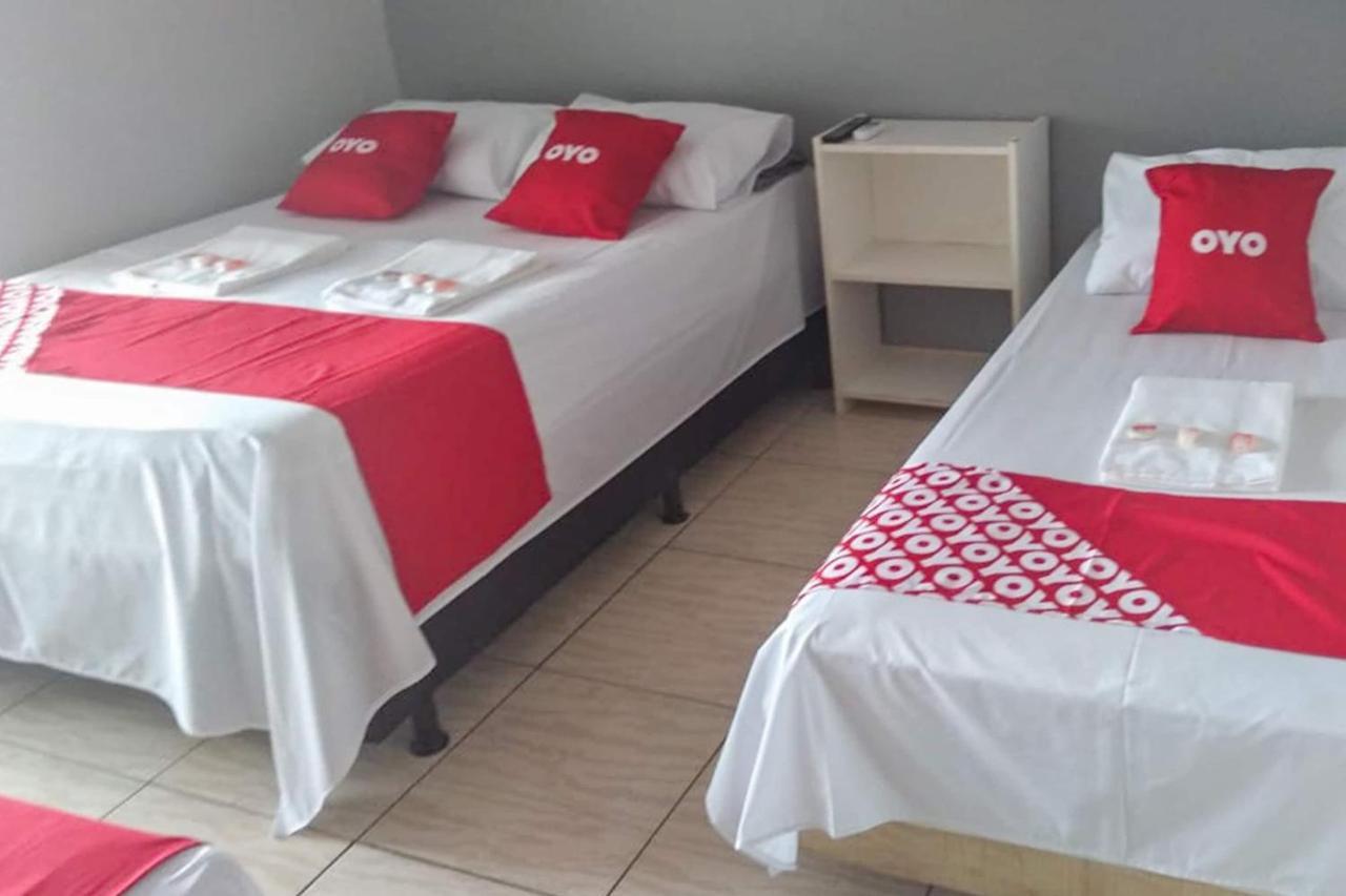 Oyo Hotel Esplanada, Бразилиа Экстерьер фото