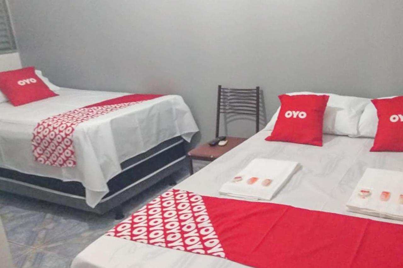 Oyo Hotel Esplanada, Бразилиа Экстерьер фото